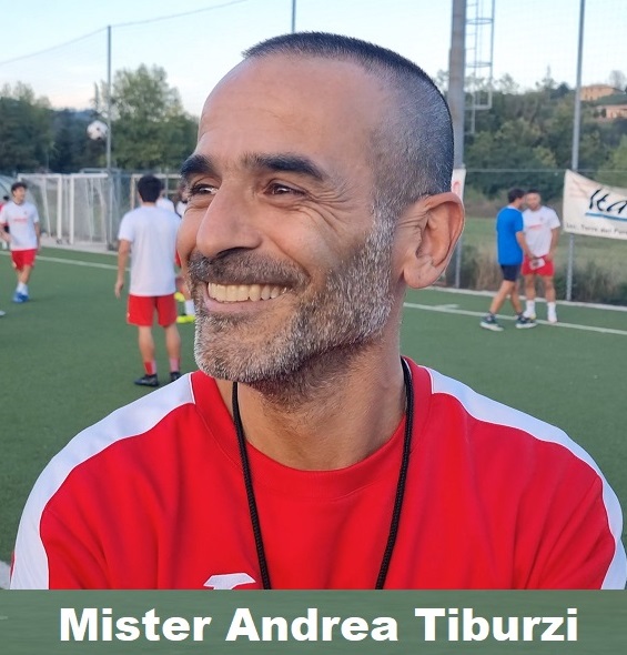 Mister Andrea Tiburzi sorriso verticale
